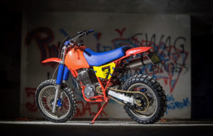 Cafe-Racer-Tracker-Scrambler-Urban-Crosser-Honda-XR600-Titan-Motorcycle-Co-Austria-Typisiert-Graz-Custom-Bikes-made-in-Styria-Austria-(3b)