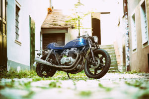TITAN-BLUE-VALENTINE_Honda-Umba-CB-650-Four_Cafe-Racer-Graz-Motorrad-Umbau-Oesterreich-Vintage_Custom-Bikes-Einzigartiges-Design (2)